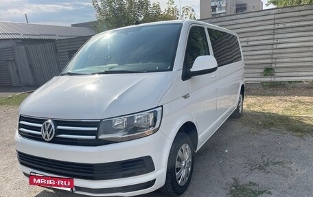 Volkswagen Caravelle T6 рестайлинг, 2018 год, 2 680 000 рублей, 5 фотография