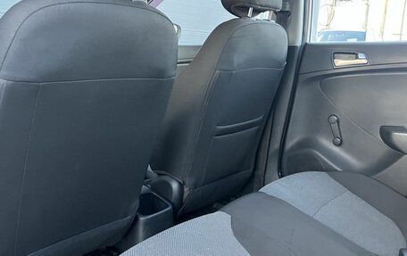 Hyundai Solaris II рестайлинг, 2012 год, 610 000 рублей, 20 фотография
