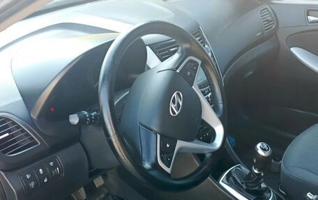 Hyundai Solaris II рестайлинг, 2013 год, 795 000 рублей, 5 фотография