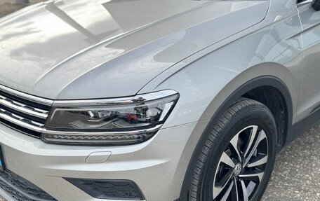 Volkswagen Tiguan II, 2020 год, 2 995 000 рублей, 2 фотография