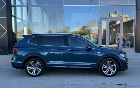 Volkswagen Tiguan II, 2021 год, 3 980 000 рублей, 4 фотография