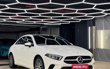 Mercedes-Benz A-Класс, 2020 год, 3 100 000 рублей, 5 фотография