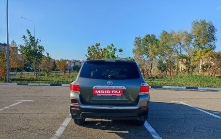 Toyota Highlander III, 2011 год, 1 600 000 рублей, 3 фотография