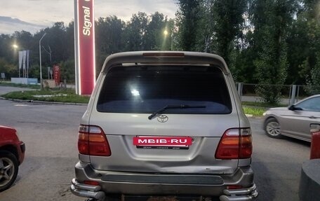 Toyota Land Cruiser 100 рестайлинг 2, 2001 год, 900 000 рублей, 15 фотография