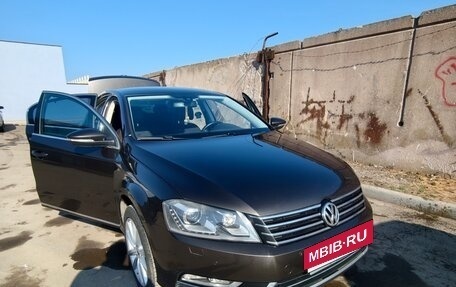 Volkswagen Passat B7, 2012 год, 999 000 рублей, 6 фотография