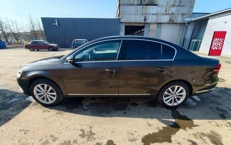 Volkswagen Passat B7, 2012 год, 999 000 рублей, 3 фотография