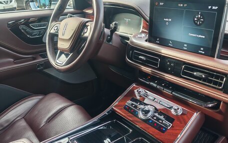 Lincoln Aviator II, 2021 год, 8 500 000 рублей, 12 фотография