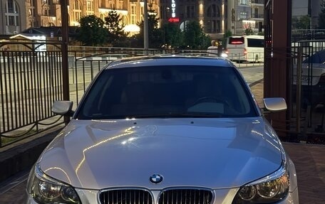 BMW 5 серия, 2003 год, 900 000 рублей, 2 фотография