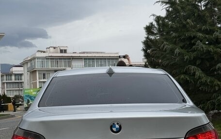 BMW 5 серия, 2003 год, 900 000 рублей, 3 фотография