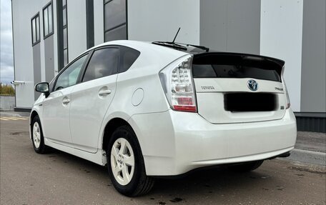 Toyota Prius, 2010 год, 1 520 000 рублей, 4 фотография
