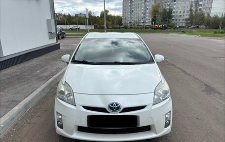 Toyota Prius, 2010 год, 1 520 000 рублей, 2 фотография
