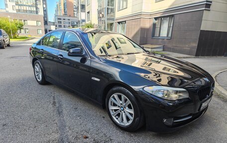 BMW 5 серия, 2012 год, 1 550 000 рублей, 2 фотография