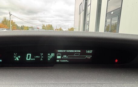 Toyota Prius, 2010 год, 1 520 000 рублей, 9 фотография