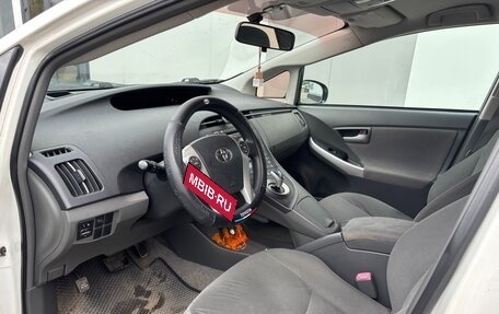 Toyota Prius, 2010 год, 1 520 000 рублей, 10 фотография