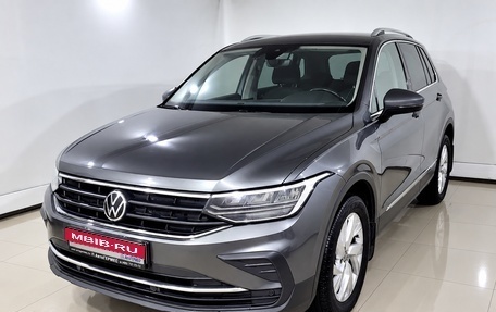 Volkswagen Tiguan II, 2021 год, 2 390 000 рублей, 1 фотография