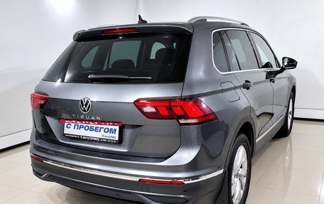 Volkswagen Tiguan II, 2021 год, 2 390 000 рублей, 4 фотография