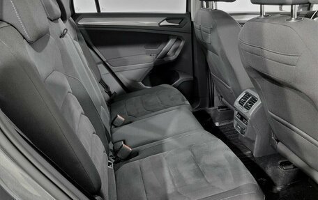 Volkswagen Tiguan II, 2021 год, 2 390 000 рублей, 12 фотография