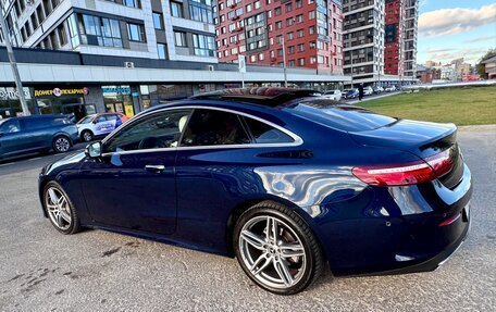 Mercedes-Benz E-Класс, 2017 год, 2 950 000 рублей, 2 фотография