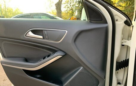 Mercedes-Benz A-Класс, 2015 год, 1 250 000 рублей, 12 фотография