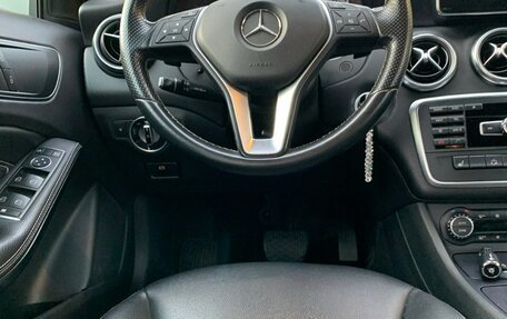Mercedes-Benz A-Класс, 2015 год, 1 250 000 рублей, 22 фотография