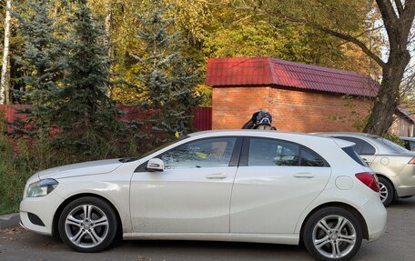Mercedes-Benz A-Класс, 2015 год, 1 250 000 рублей, 28 фотография
