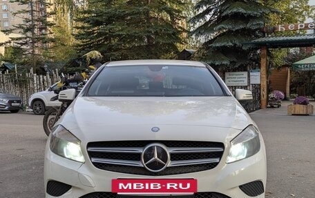 Mercedes-Benz A-Класс, 2015 год, 1 250 000 рублей, 26 фотография