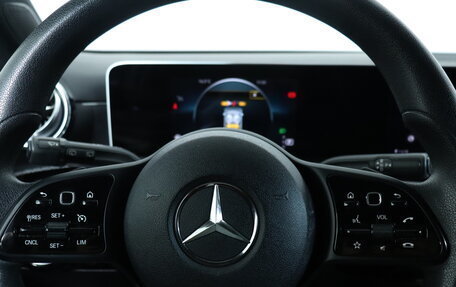 Mercedes-Benz A-Класс, 2018 год, 2 190 000 рублей, 18 фотография