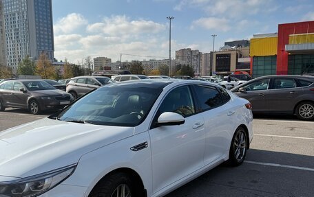 KIA Optima IV, 2018 год, 2 000 000 рублей, 3 фотография