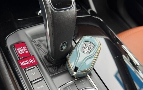Maserati Levante I, 2018 год, 5 000 000 рублей, 9 фотография