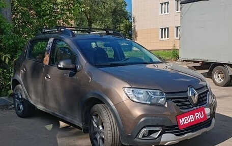 Renault Sandero II рестайлинг, 2020 год, 1 400 000 рублей, 2 фотография