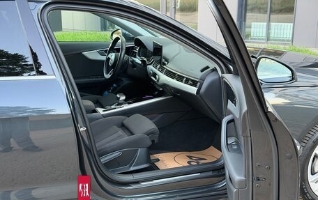 Audi A4, 2019 год, 2 980 000 рублей, 15 фотография