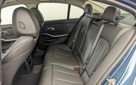 BMW 3 серия, 2025 год, 5 930 000 рублей, 12 фотография