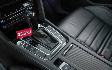 Volkswagen Passat B8 рестайлинг, 2017 год, 3 197 090 рублей, 14 фотография