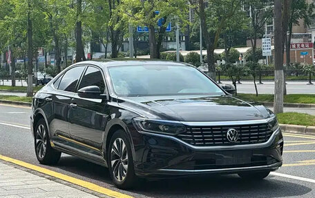 Volkswagen Passat B8 рестайлинг, 2022 год, 2 137 000 рублей, 1 фотография