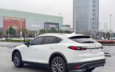 Mazda CX-4, 2022 год, 2 147 000 рублей, 2 фотография