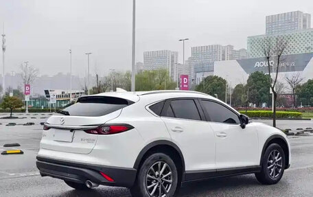Mazda CX-4, 2022 год, 2 147 000 рублей, 4 фотография