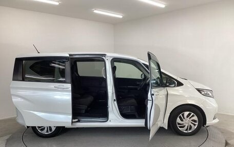 Honda Freed II, 2021 год, 1 217 009 рублей, 4 фотография
