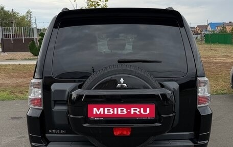 Mitsubishi Pajero IV, 2013 год, 2 150 000 рублей, 3 фотография