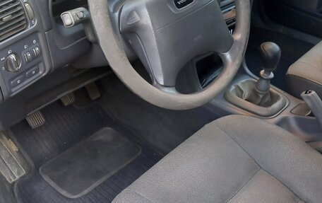 Volvo S40 II, 2000 год, 400 000 рублей, 11 фотография