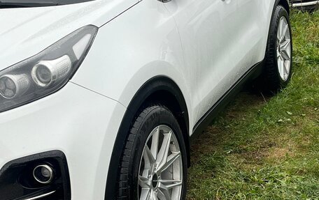 KIA Sportage IV рестайлинг, 2018 год, 1 950 000 рублей, 4 фотография