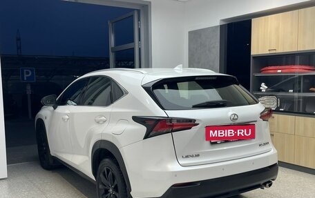 Lexus NX I, 2015 год, 2 950 000 рублей, 4 фотография