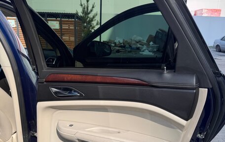 Cadillac SRX II рестайлинг, 2011 год, 850 000 рублей, 21 фотография