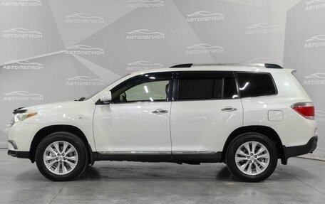 Toyota Highlander III, 2012 год, 2 350 000 рублей, 2 фотография