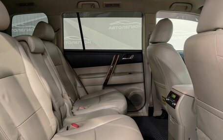 Toyota Highlander III, 2012 год, 2 350 000 рублей, 17 фотография