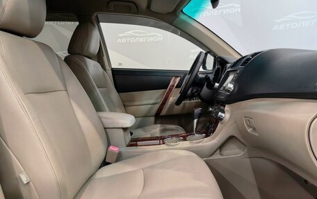 Toyota Highlander III, 2012 год, 2 350 000 рублей, 15 фотография
