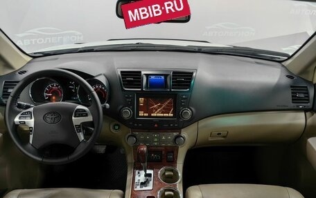 Toyota Highlander III, 2012 год, 2 350 000 рублей, 9 фотография