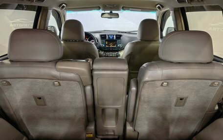 Toyota Highlander III, 2012 год, 2 350 000 рублей, 20 фотография