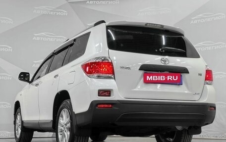 Toyota Highlander III, 2012 год, 2 350 000 рублей, 29 фотография