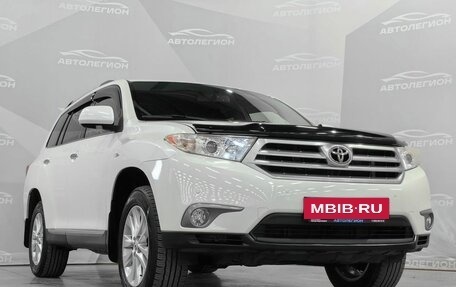 Toyota Highlander III, 2012 год, 2 350 000 рублей, 30 фотография