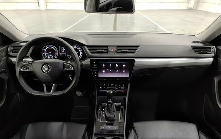 Skoda Superb III рестайлинг, 2020 год, 2 190 000 рублей, 17 фотография